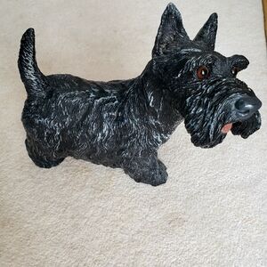 Scottie dog Large resin.